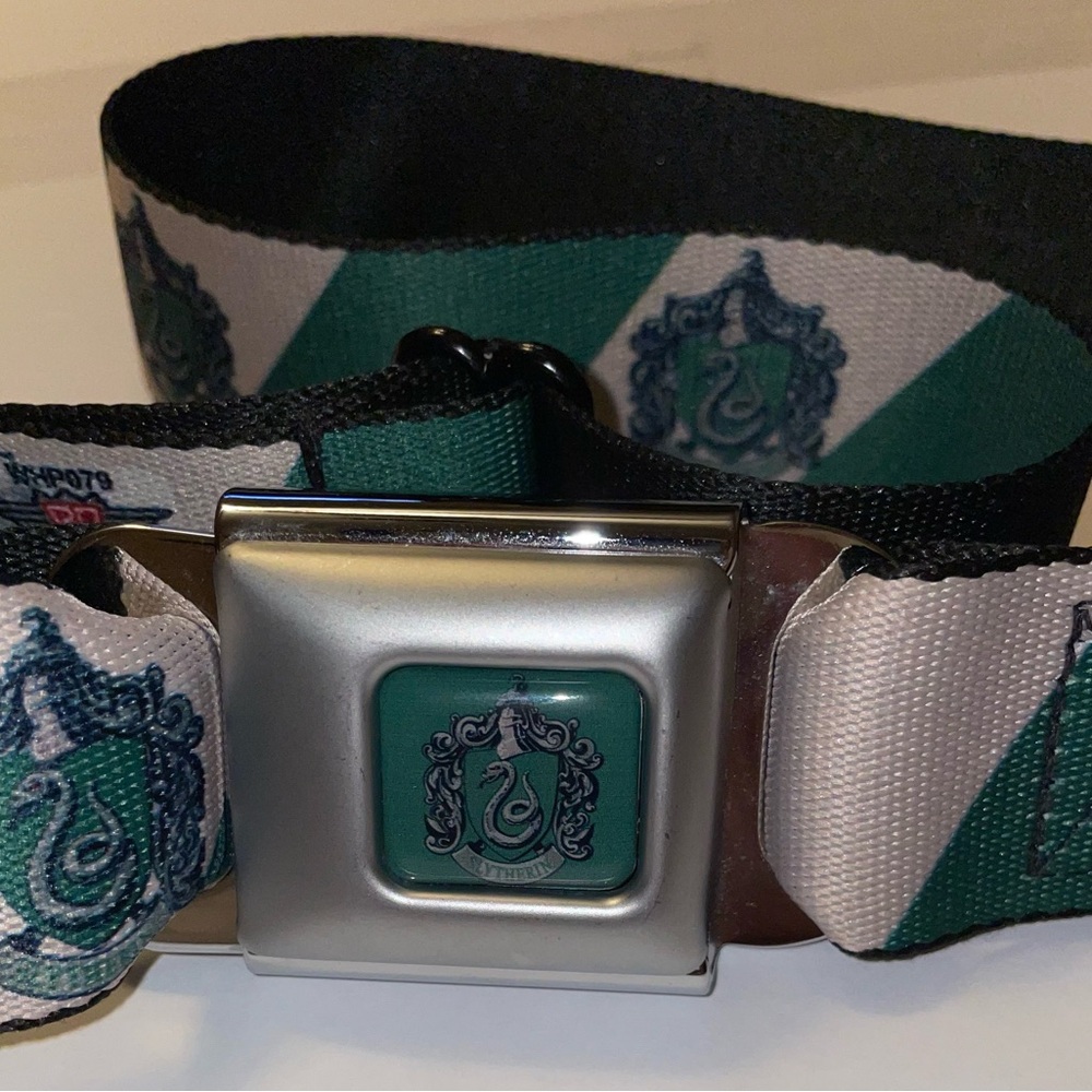 Harry Potter- Slytherin seatbelt belt, like new never worn